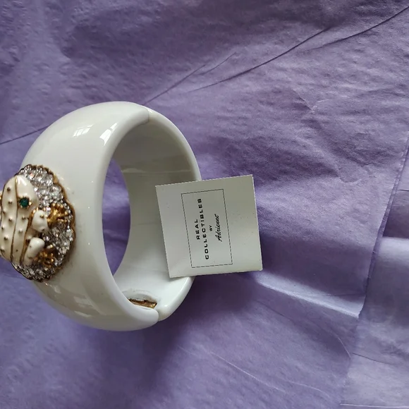 Real Collectibles By Adrienne Crystal Frog Cuff Bracelet - Picture 5 of 8
